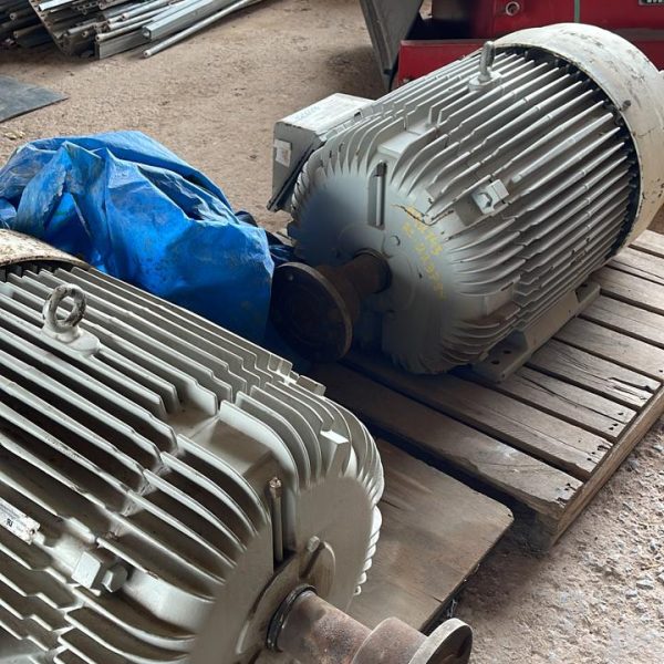 Motor Eletrico sem uso 150 CV 1780 rpm - LOTE 03 (2)